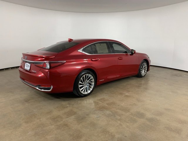 Used 2019 Lexus ES 300h image 8