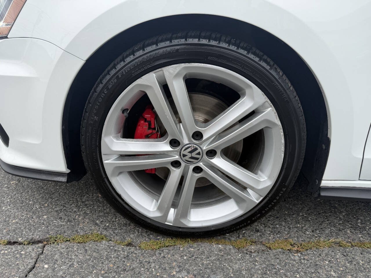 Used 2017 Volkswagen Jetta GLI FWD image 10