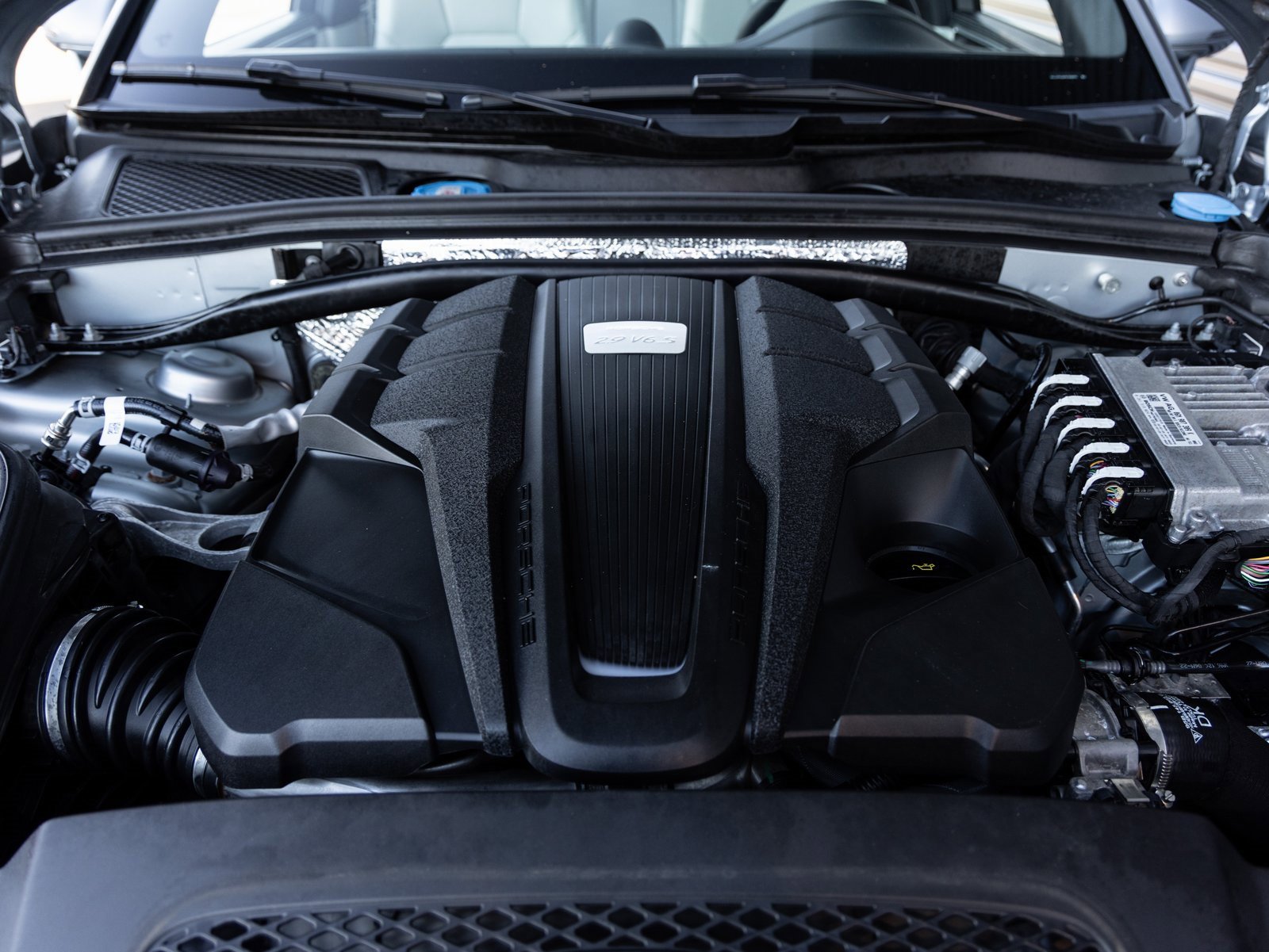 Used 2023 Porsche Macan S image 36