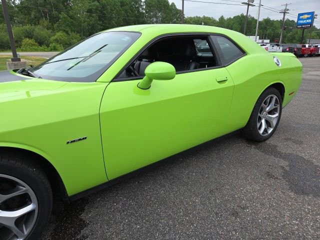 Used 2015 Dodge Challenger R/T Plus RWD image 26