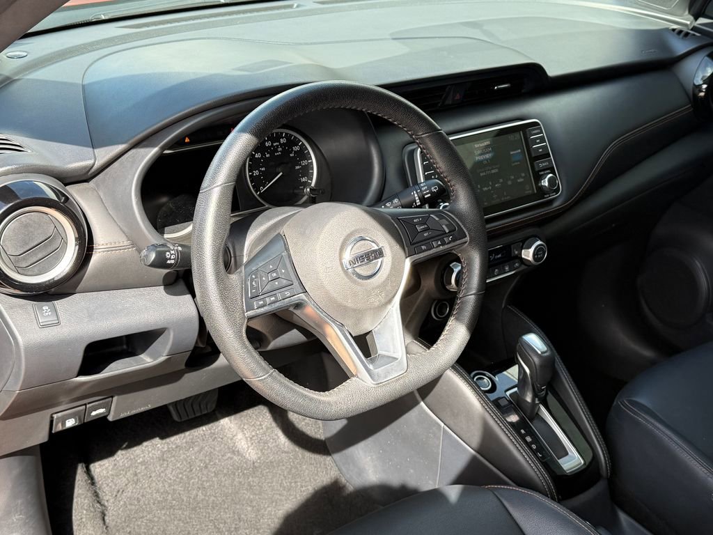 Used 2019 Nissan Kicks SR w/ SR Premium Package image 19