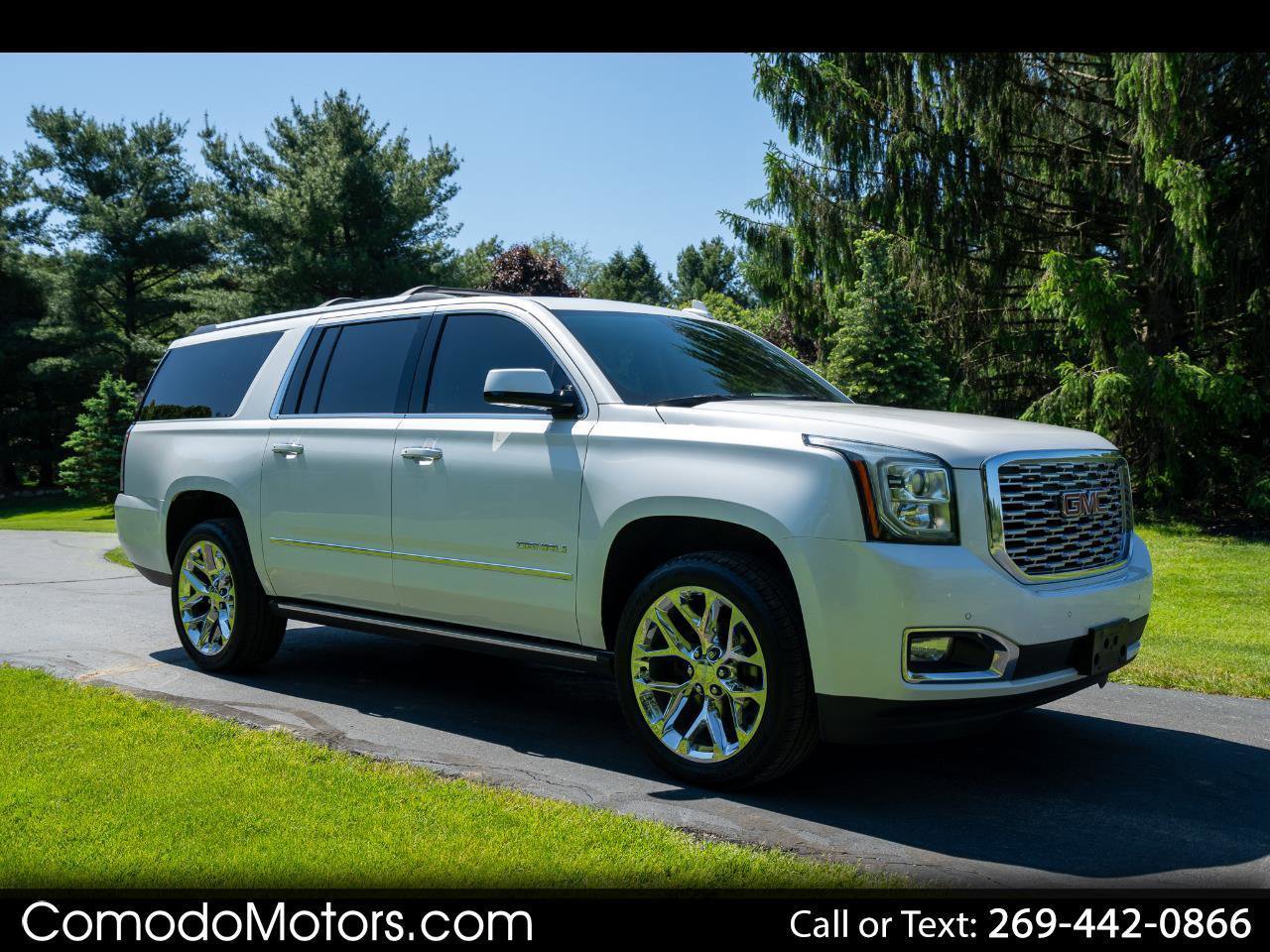 Used 2020 GMC Yukon XL Denali AWD/4WD image 1