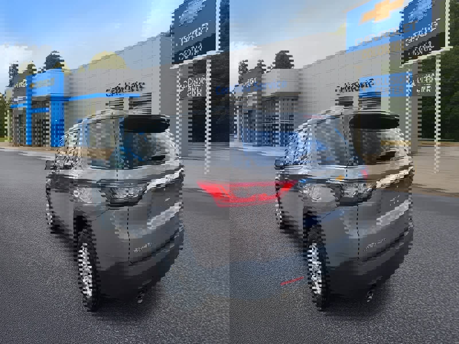 Used 2018 Chevrolet Traverse LT image 5