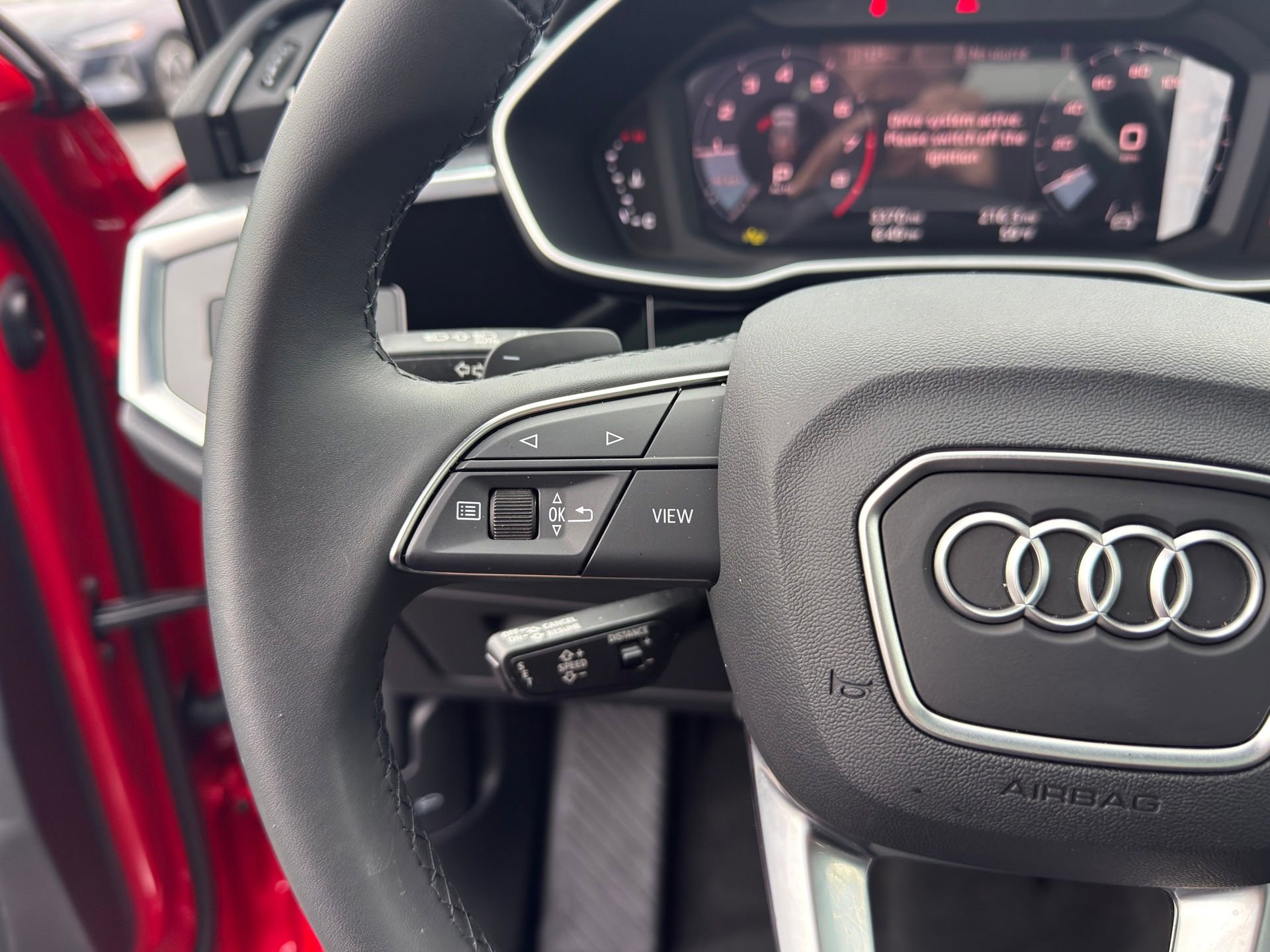 Certified 2025 Audi Q3 2.0T Premium w/ Convenience Package AWD/4WD image 17