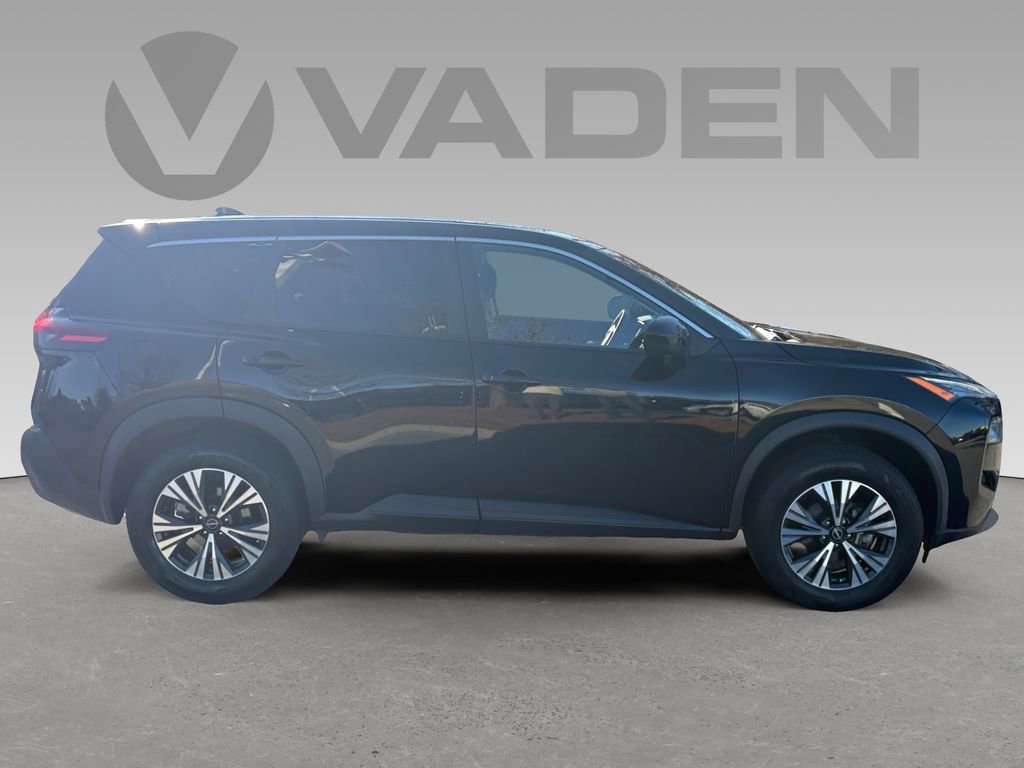 Used 2023 Nissan Rogue SV image 5