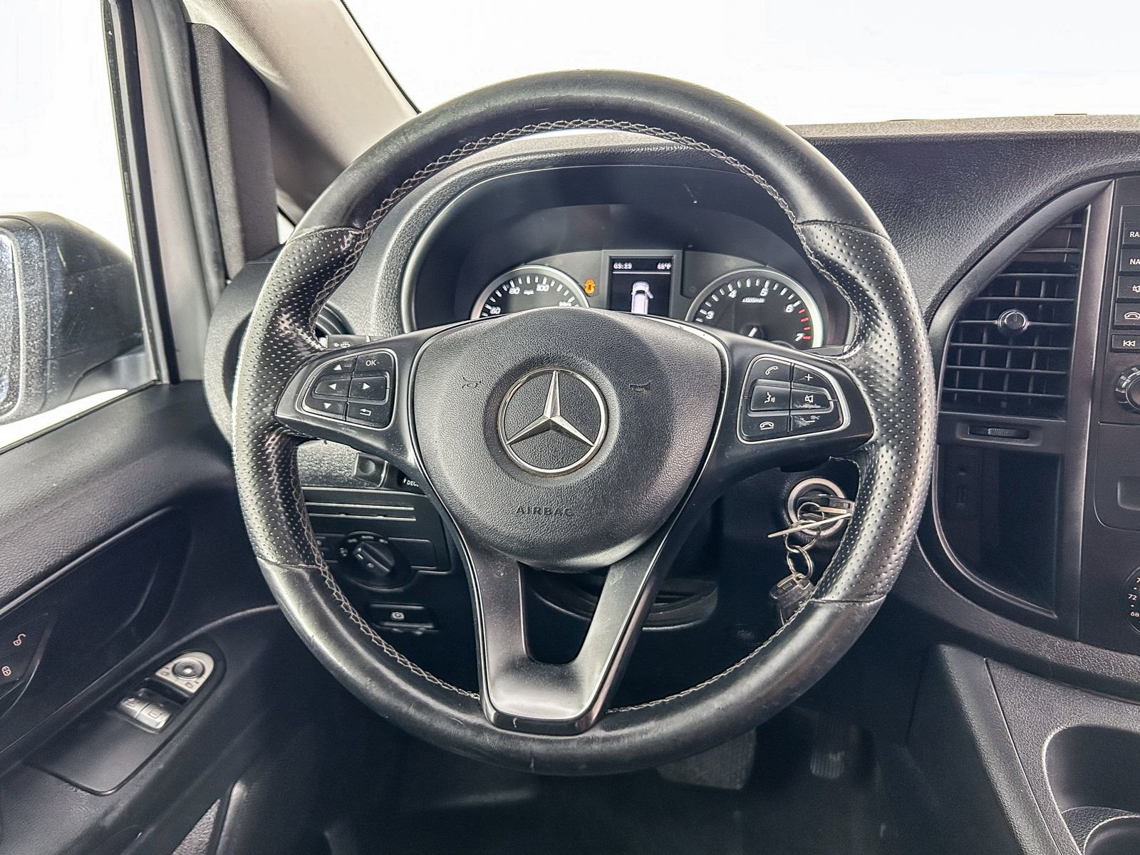 Used 2020 Mercedes-Benz Metris w/ Driver Efficiency Package image 16