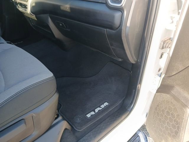 Used 2024 RAM 2500 Big Horn AWD/4WD image 34