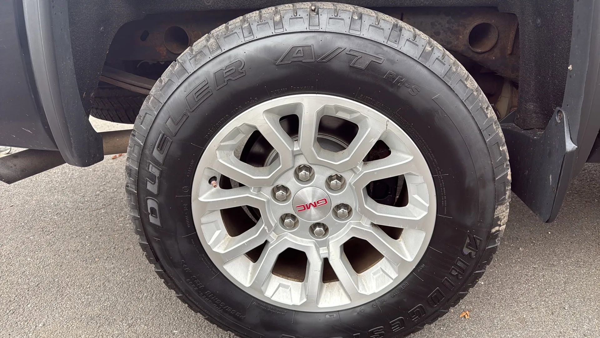 Used 2016 GMC Sierra 1500 SLE w/ SLE Value Package image 12