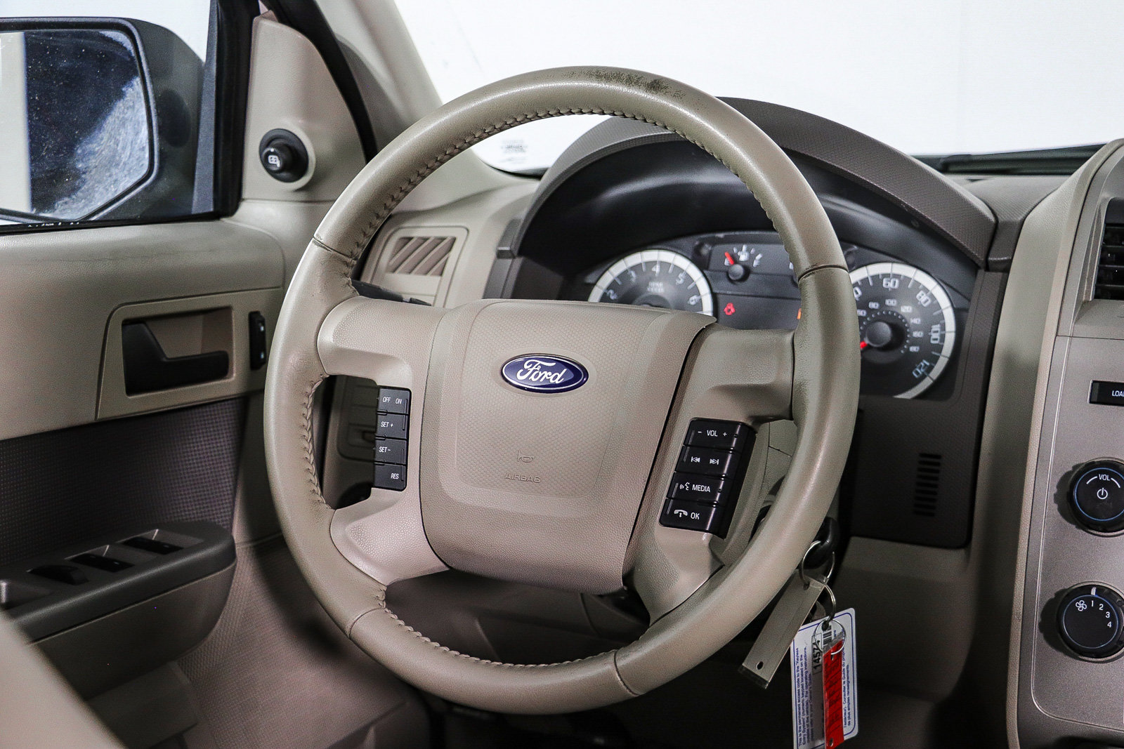 Used 2012 Ford Escape XLT FWD image 16