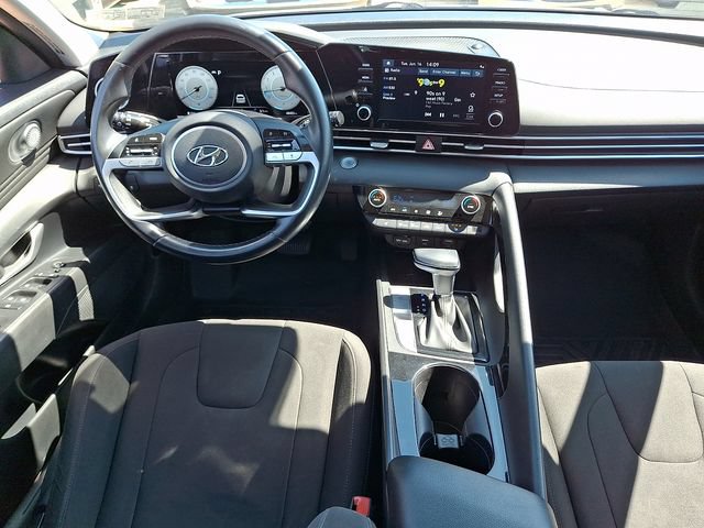 Certified 2022 Hyundai Elantra SEL w/ Convenience Package FWD image 15