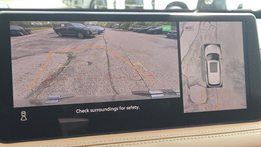 Certified 2025 INFINITI QX60 Sensory w/ Vision Package AWD/4WD image 9