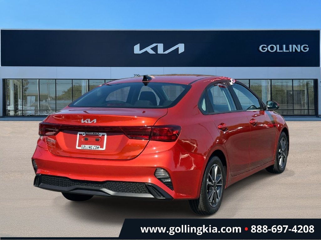 Certified 2023 Kia Forte LXS w/ LXS Technology Package FWD image 3