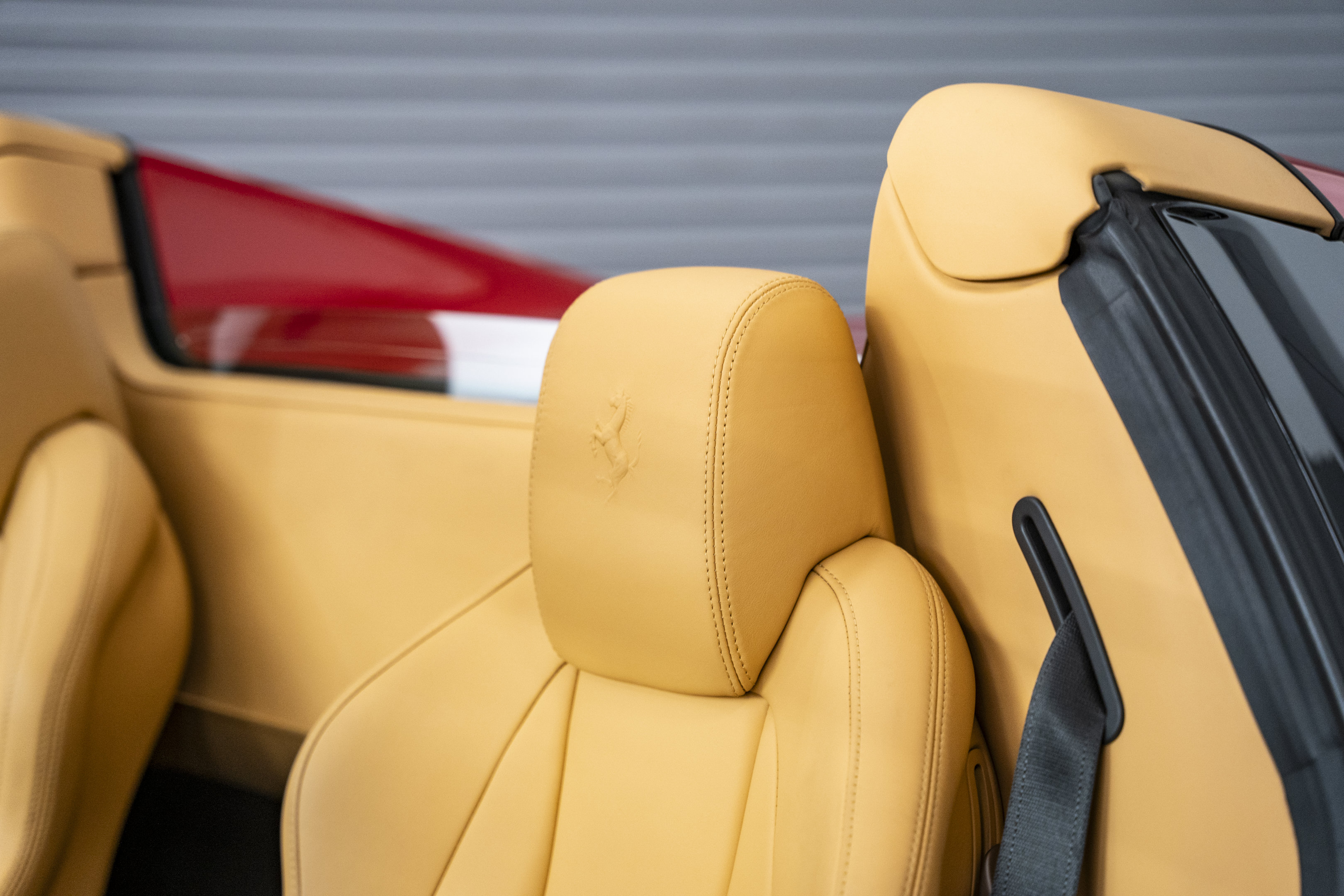 Used 2012 Ferrari 458 Spider RWD image 27
