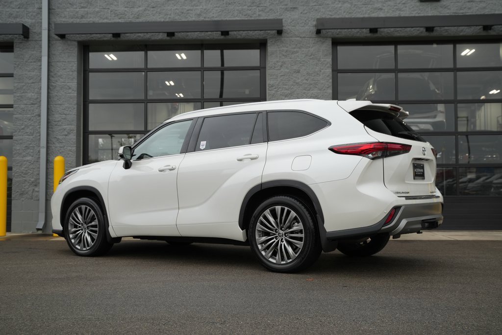 Used 2021 Toyota Highlander Platinum image 13