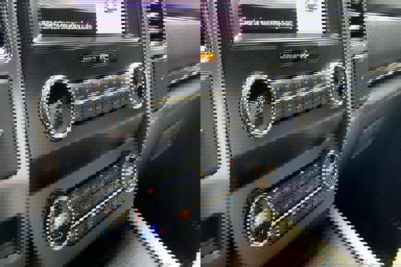 Used 2020 Ford Expedition Platinum image 35