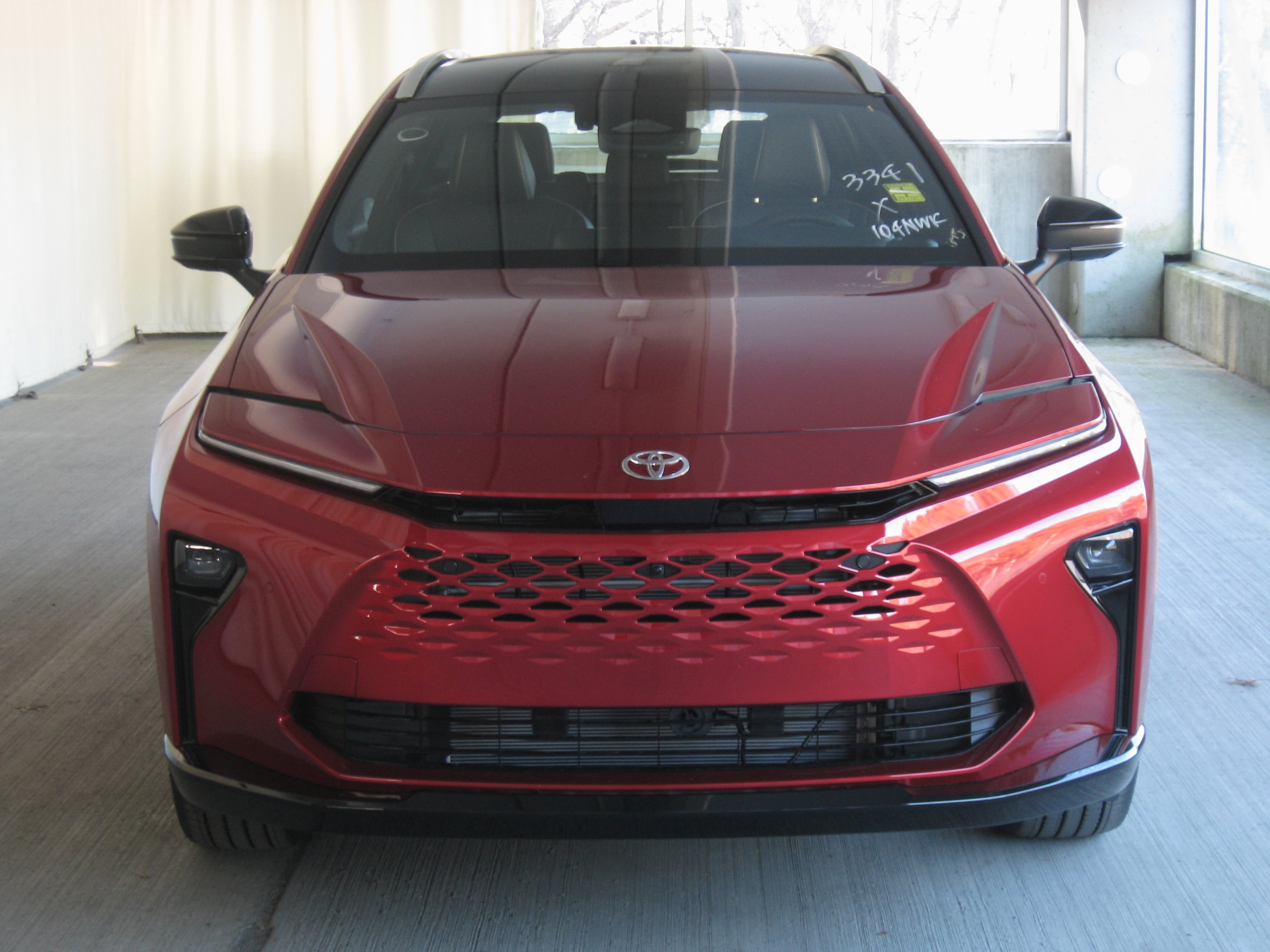 New 2025 Toyota Crown Signia image 4