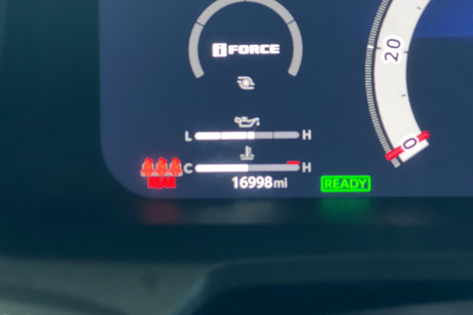 Certified 2025 Toyota Tacoma TRD Sport AWD/4WD image 21