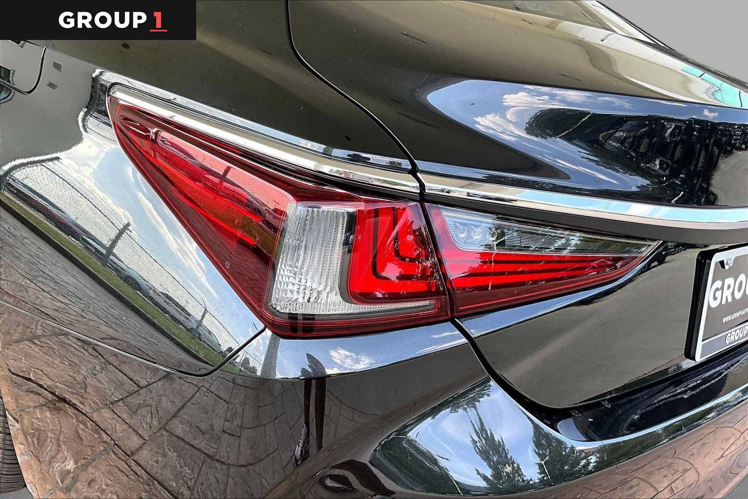 Certified 2022 Lexus ES 350 w/ Premium Package FWD image 26