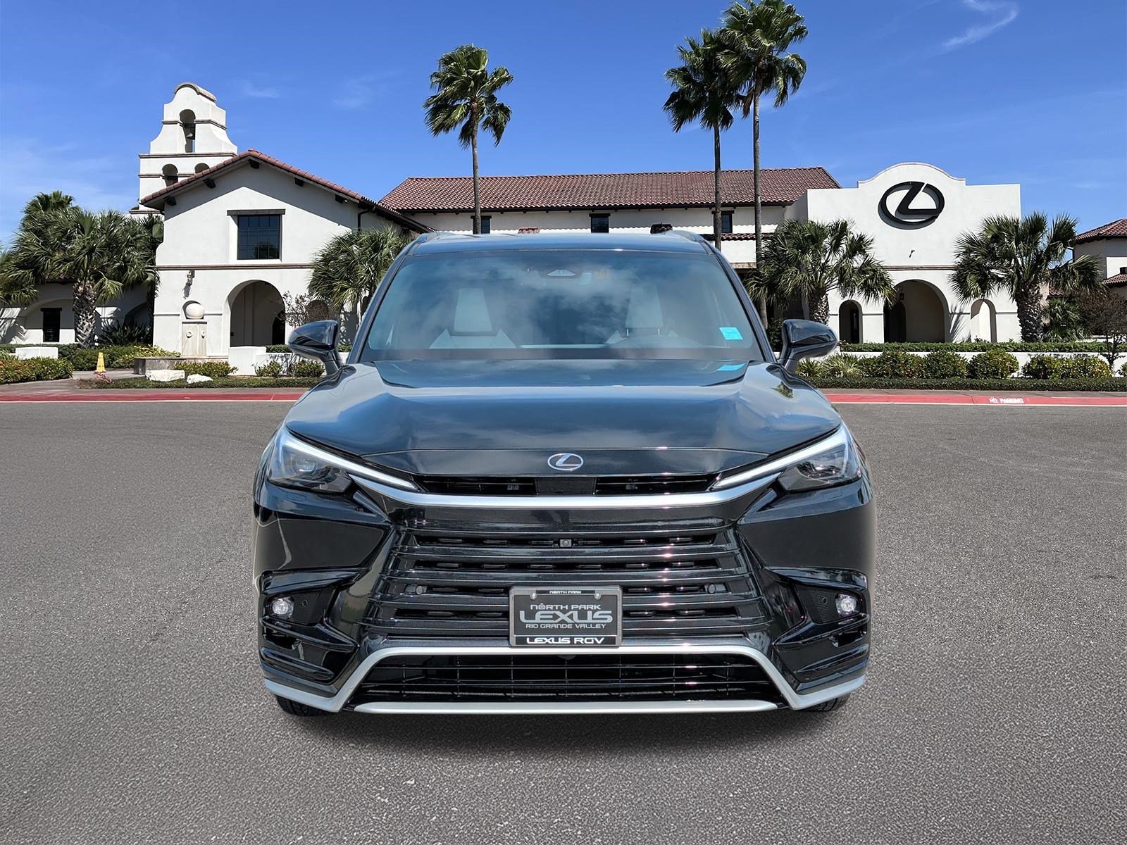 Used 2026 Lexus TX 500h AWD w/ Technology Package image 6