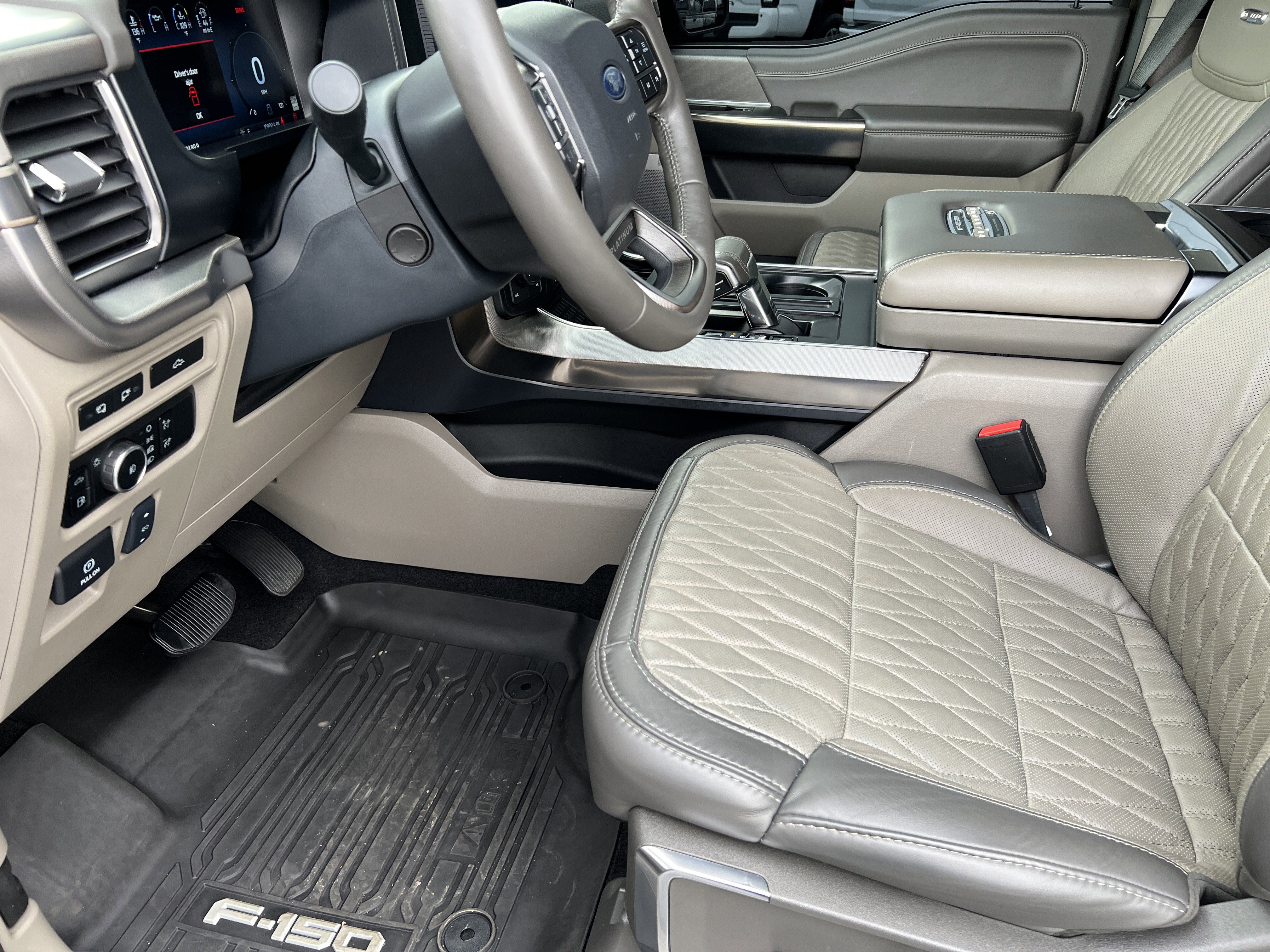 Used 2024 Ford F150 Platinum w/ Equipment Group 703A Plus image 15