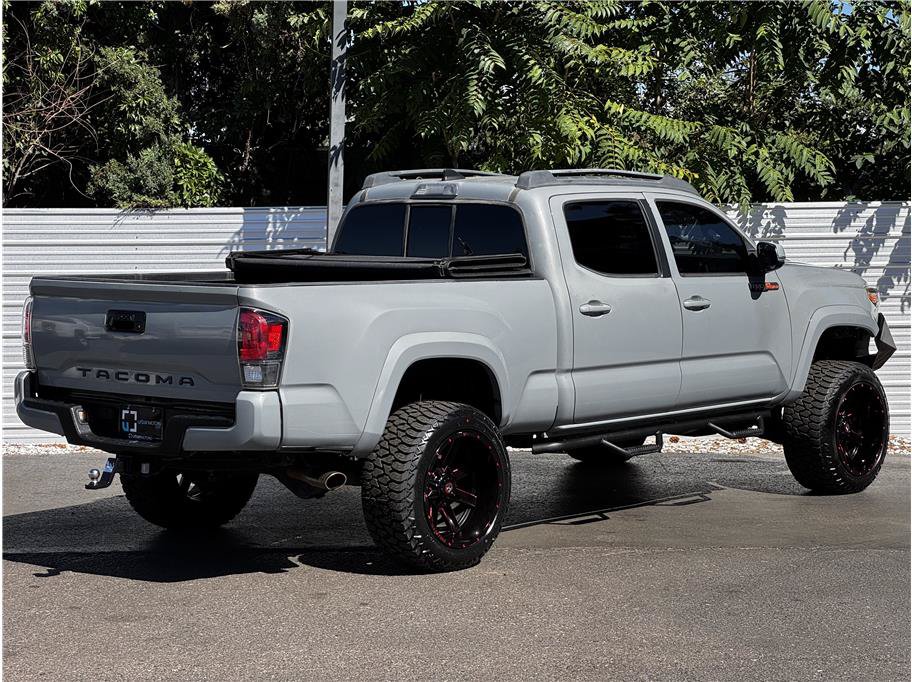Used 2016 Toyota Tacoma TRD Off-Road w/ Towing Package AWD/4WD image 12