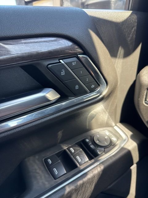 Used 2024 Chevrolet Silverado 2500 LTZ AWD/4WD image 16