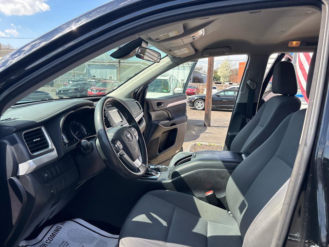 Used 2017 Toyota Highlander LE w/ Protection Package #3 image 15