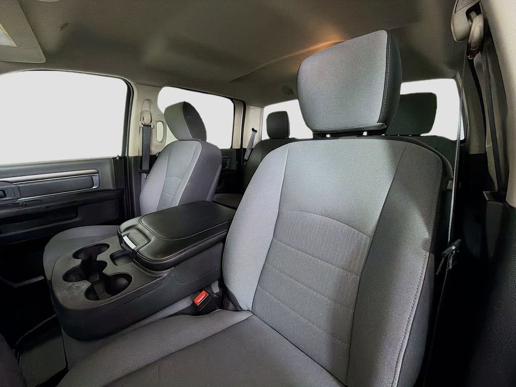 Used 2022 RAM 1500 Classic SLT image 13