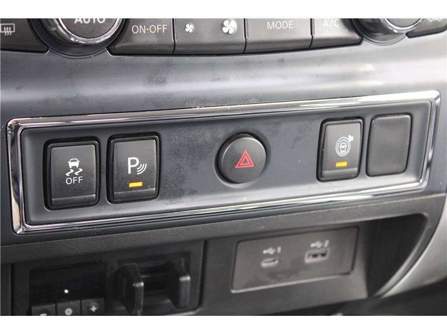 Used 2021 Nissan Titan SV w/ SV Convenience Package AWD/4WD image 28