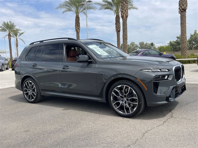 New 2026 BMW X7 M60i image 4