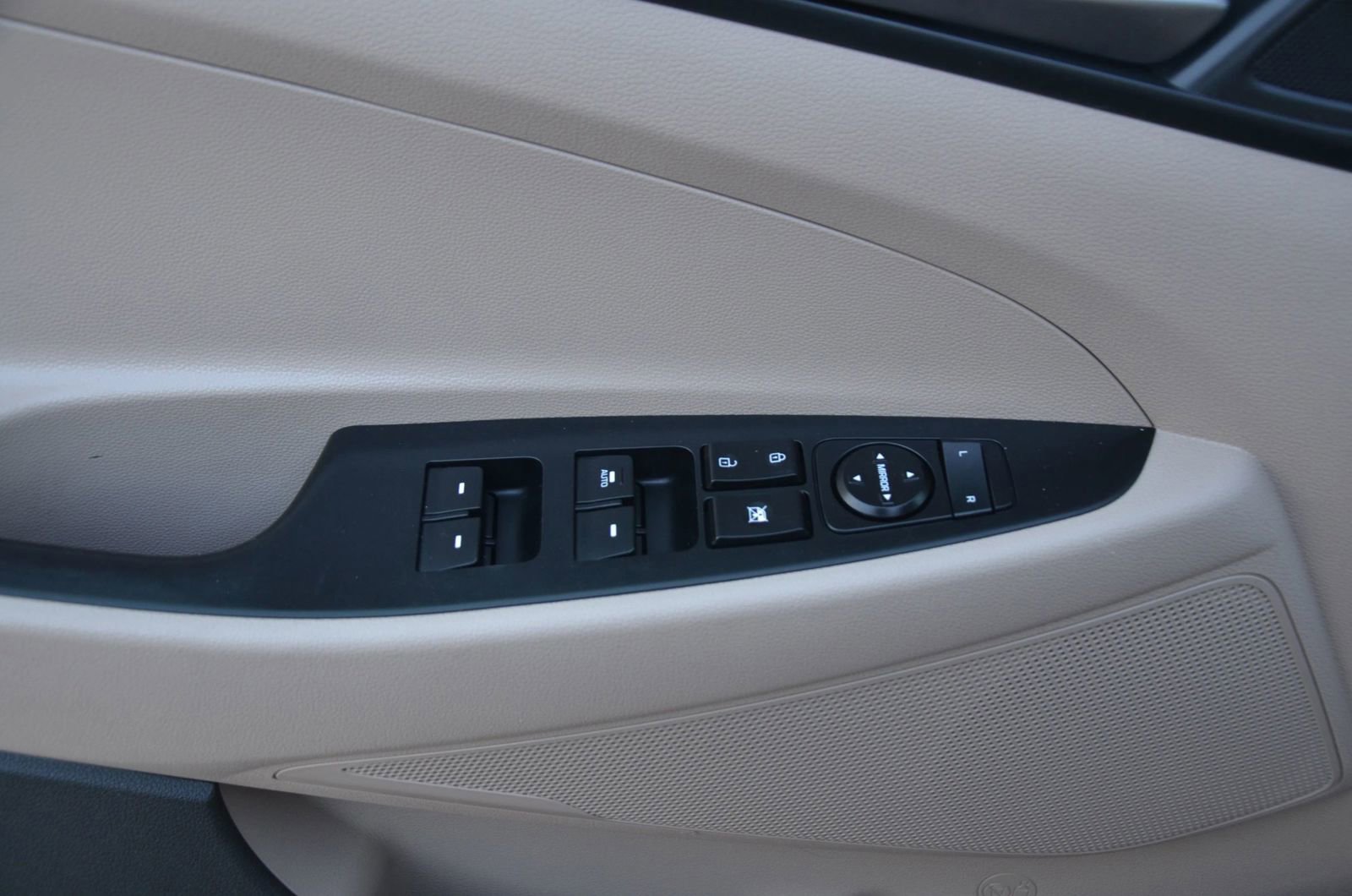 Used 2016 Hyundai Tucson Sport image 20