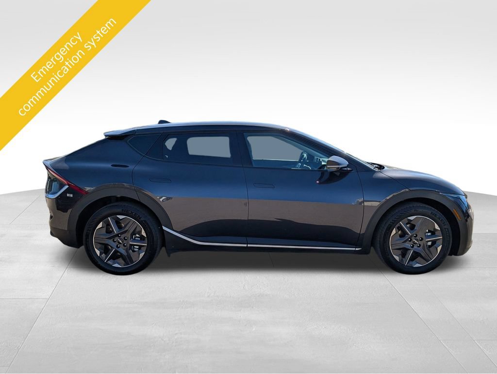 Certified 2025 Kia EV6 Light AWD/4WD image 7