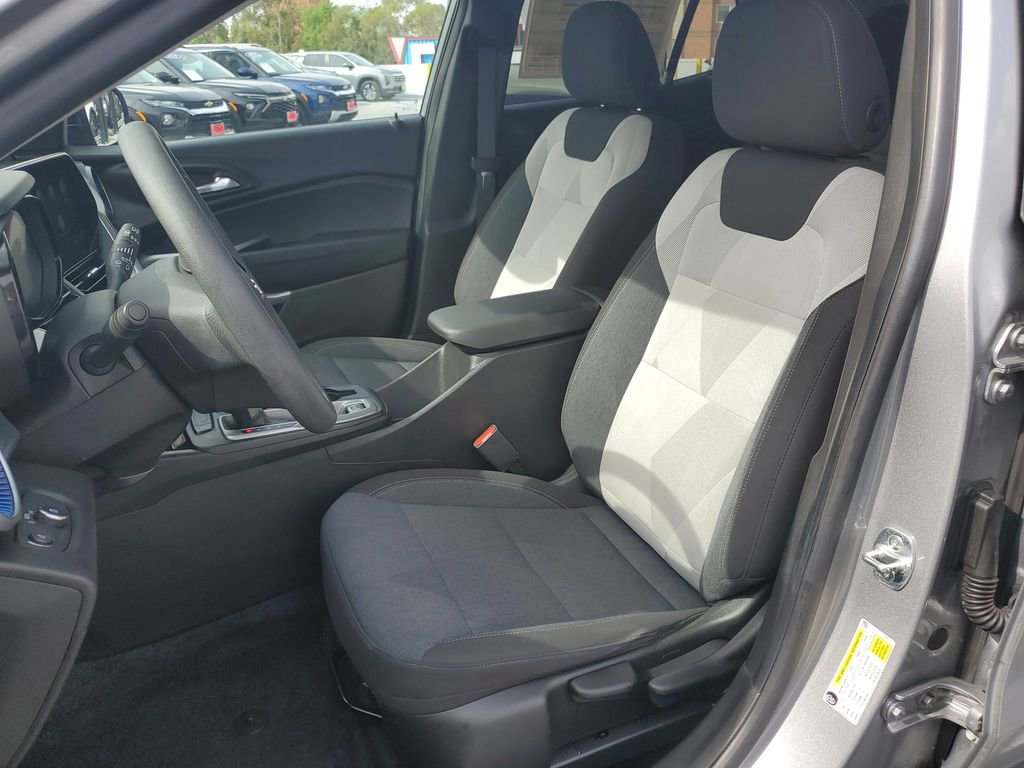 Used 2024 Chevrolet Trax LS w/ Driver Confidence Package image 16