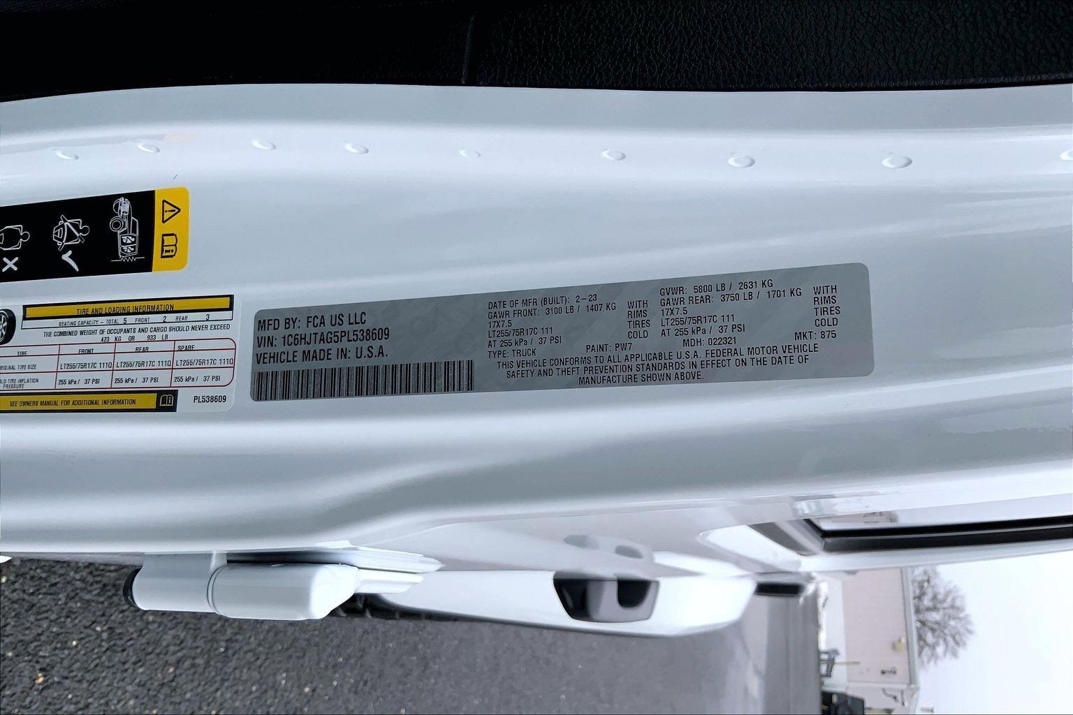 Certified 2023 Jeep Gladiator Willys image 27