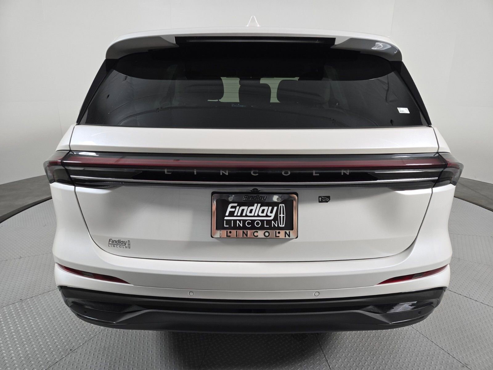 New 2026 Lincoln Nautilus Premier w/ Jet Appearance Package AWD/4WD image 5