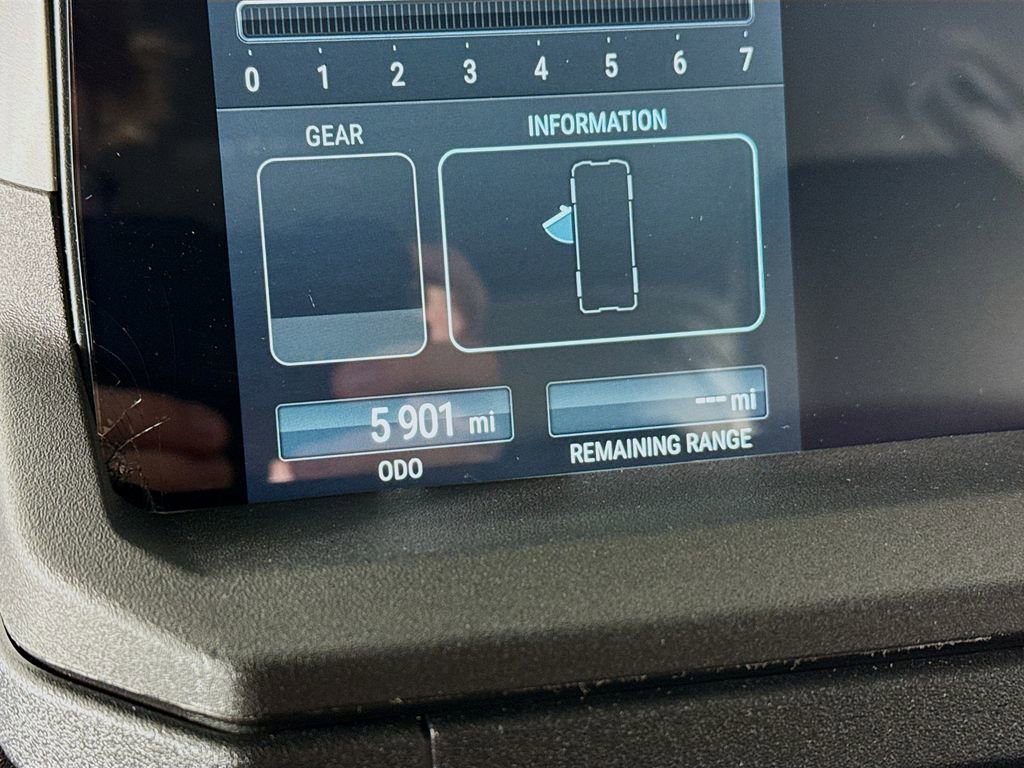 Used 2025 INEOS Grenadier Base image 12