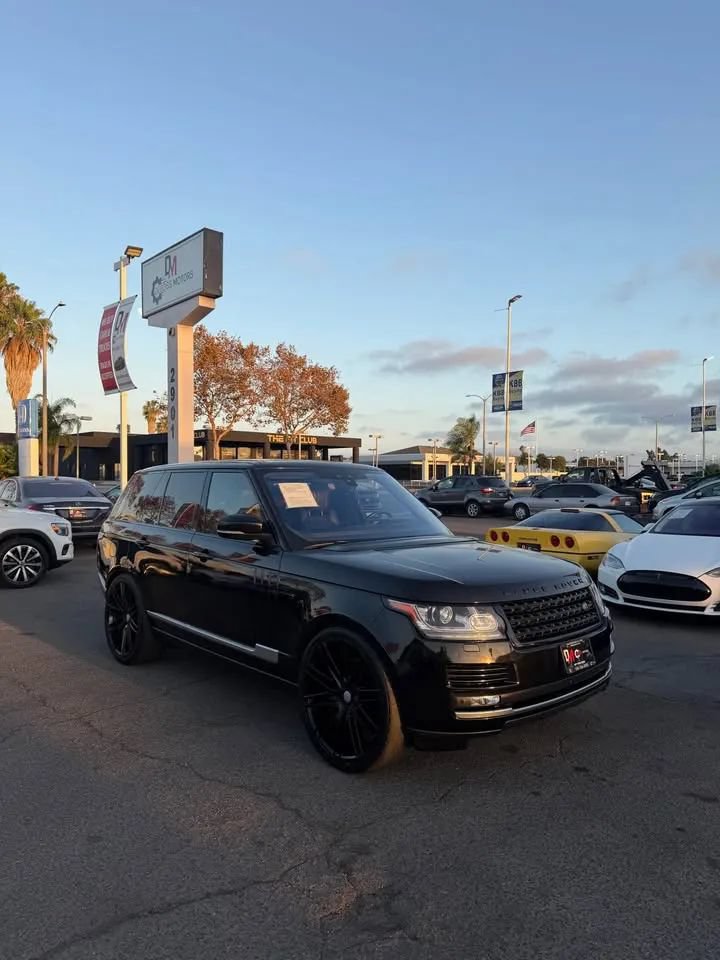 Used 2017 Land Rover Range Rover Supercharged AWD/4WD image 3