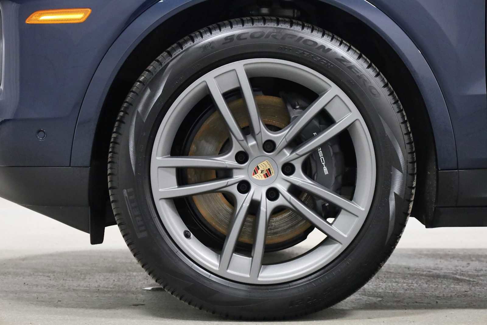 Certified 2025 Porsche Cayenne image 38