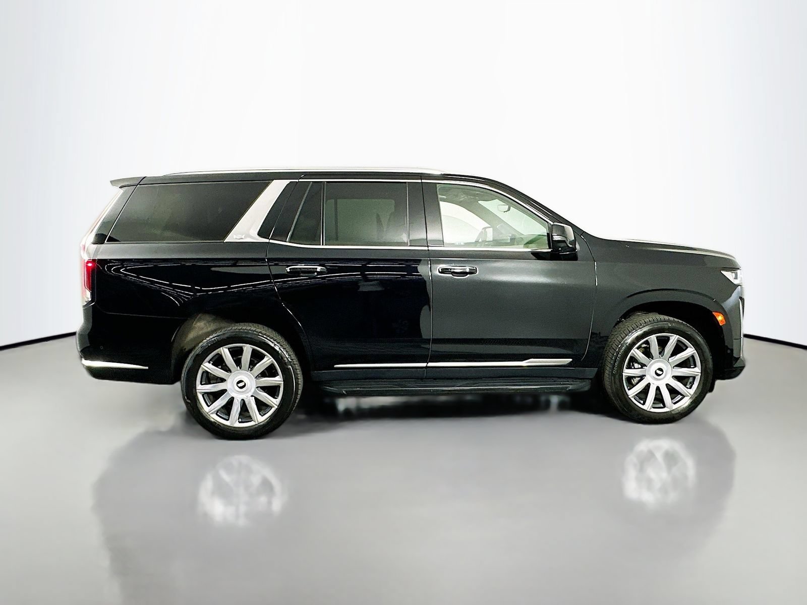 Used 2024 Cadillac Escalade Premium Luxury Platinum AWD/4WD image 8