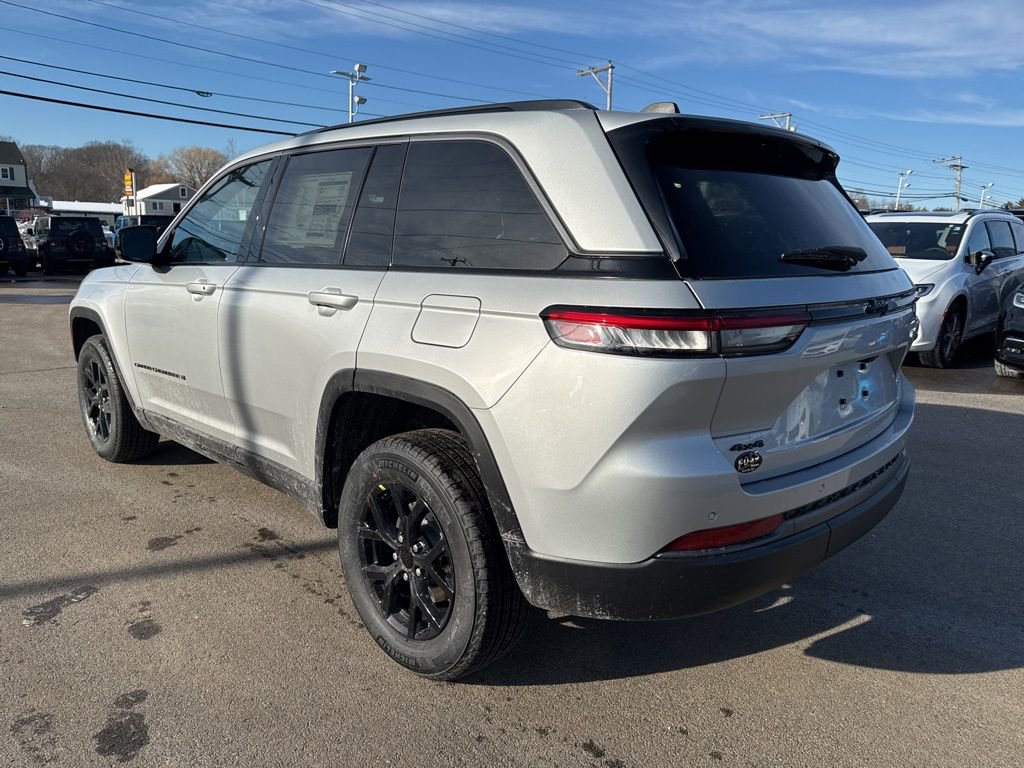 New 2026 Jeep Grand Cherokee 4WD image 3