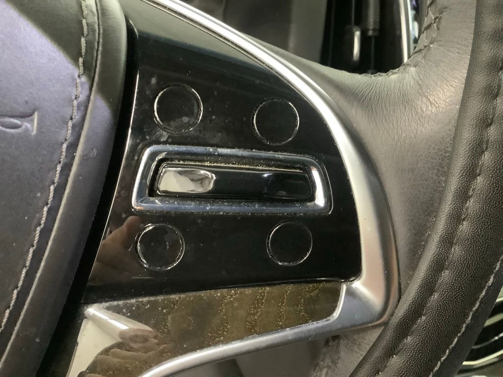 Used 2018 Cadillac Escalade Platinum image 18