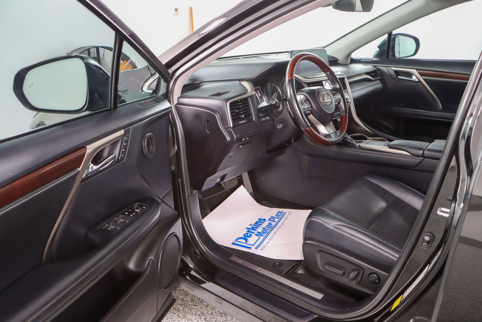 Used 2021 Lexus RX 350 FWD w/ Premium Package image 3