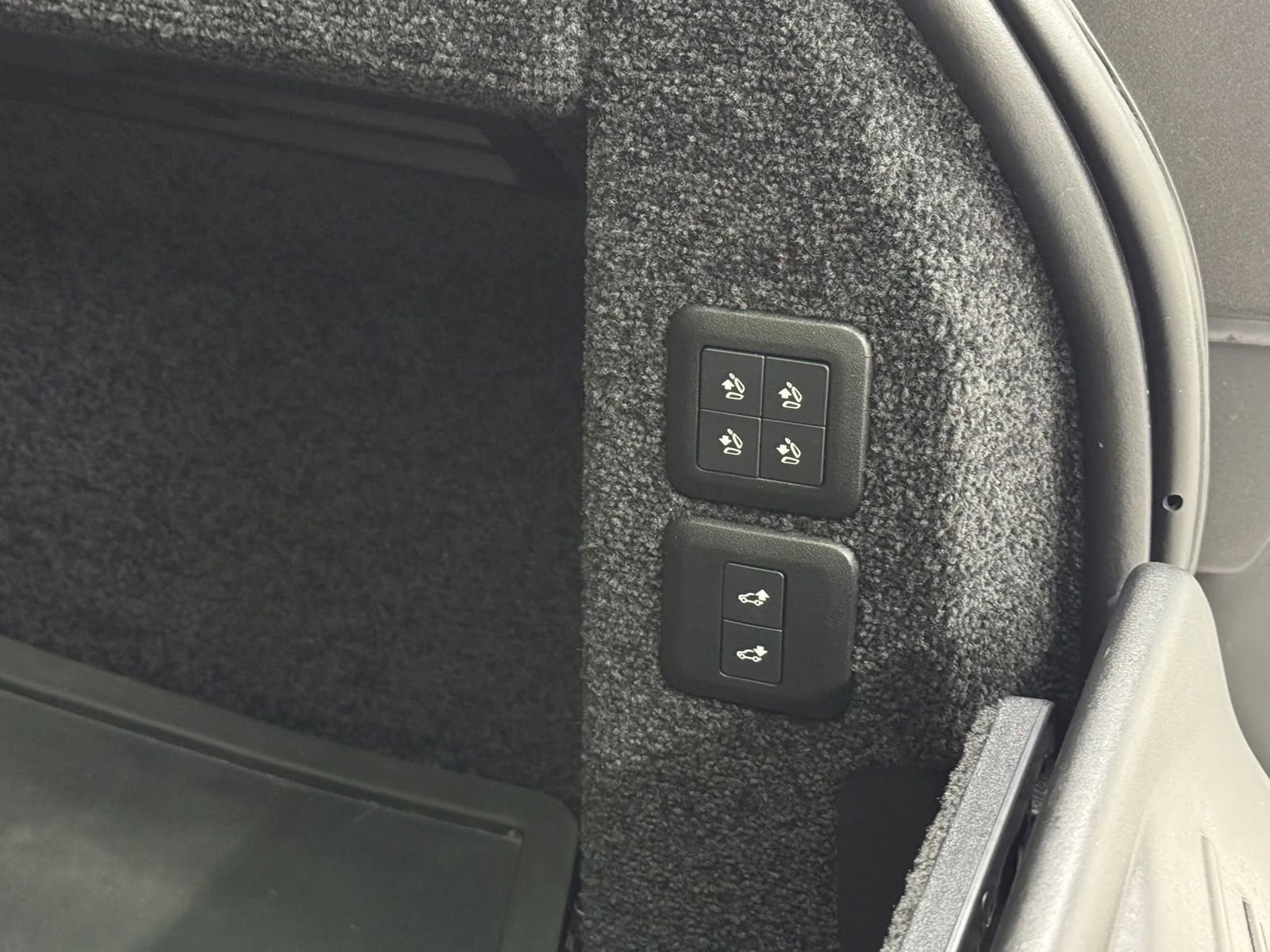Used 2020 Land Rover Range Rover HSE AWD/4WD image 39