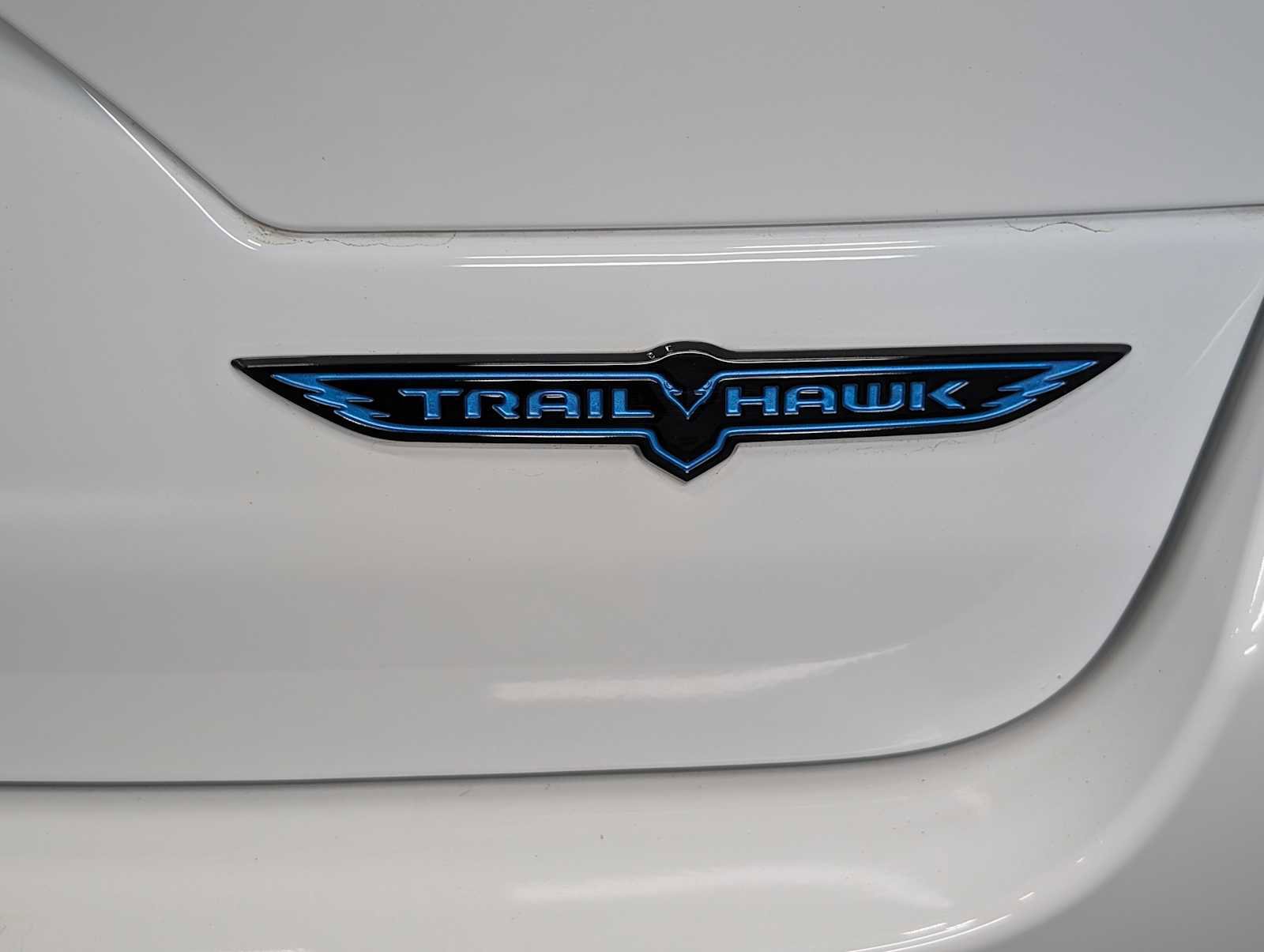 Used 2024 Jeep Grand Cherokee Trailhawk image 9