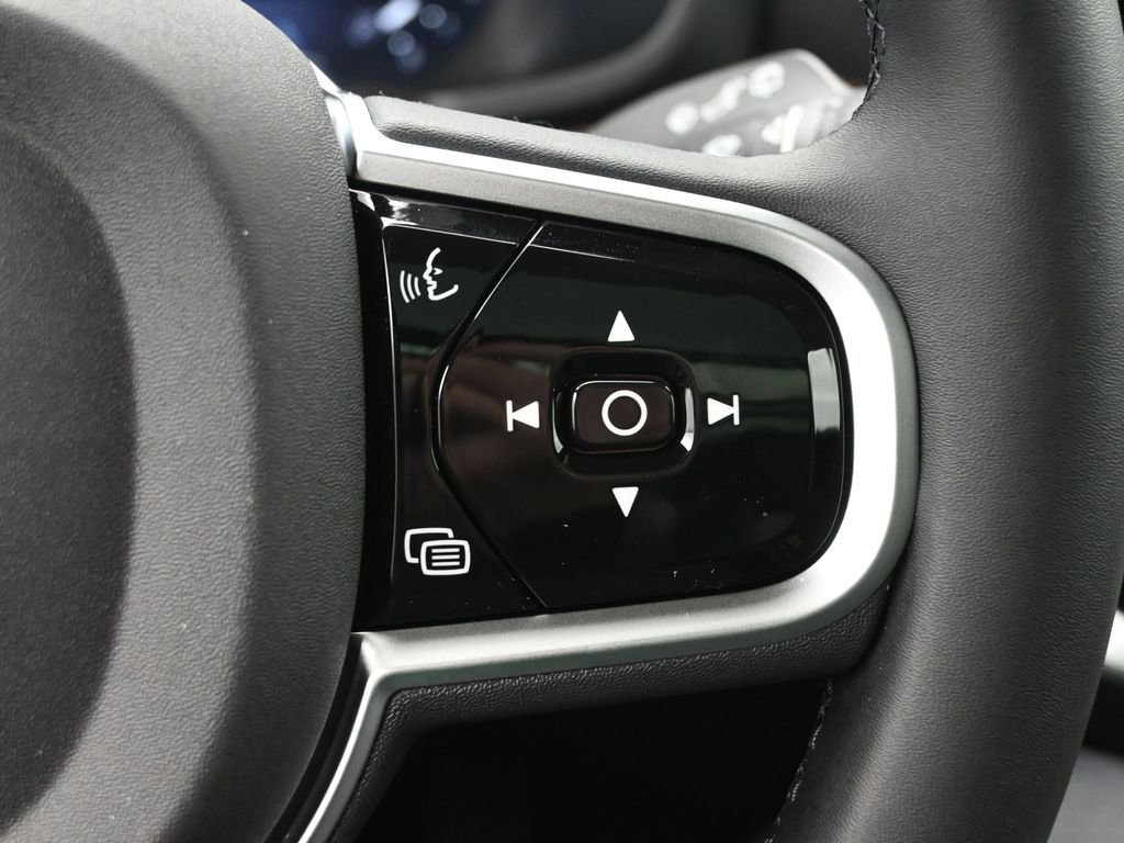 New 2026 Volvo V60 B5 Cross Country Plus w/ Climate Package image 10