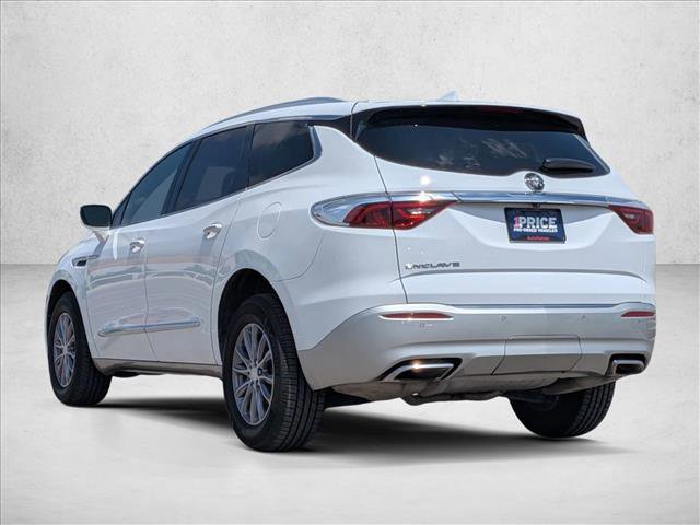 Used 2022 Buick Enclave Essence image 8