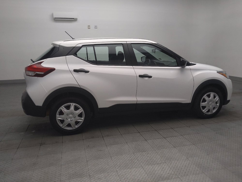 Used 2020 Nissan Kicks S FWD image 10