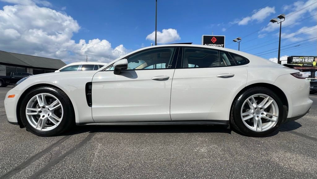 Used 2018 Porsche Panamera 4 image 3