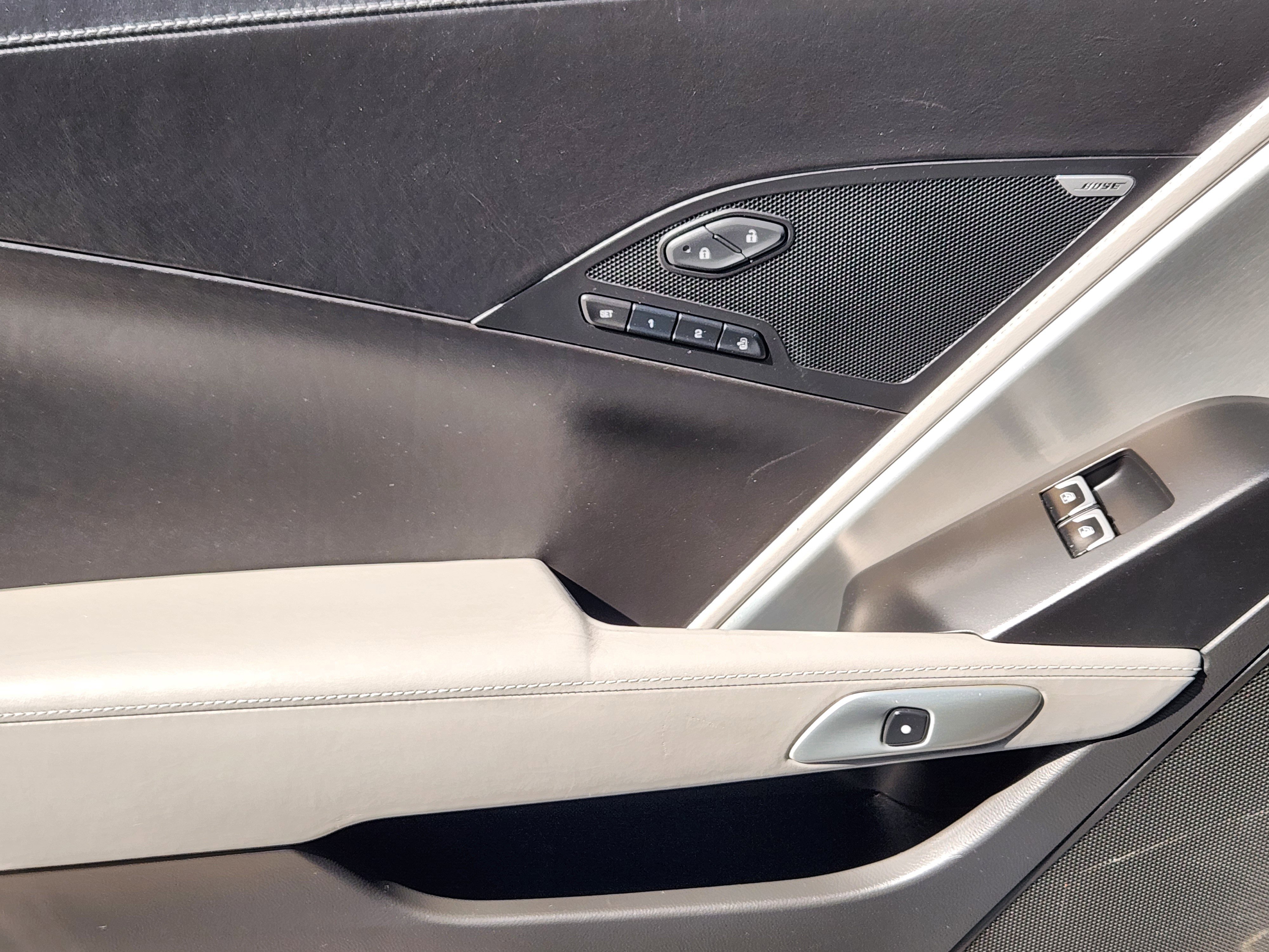 Used 2015 Chevrolet Corvette Z51 3LT w/ 3LT Preferred Equipment Group image 19