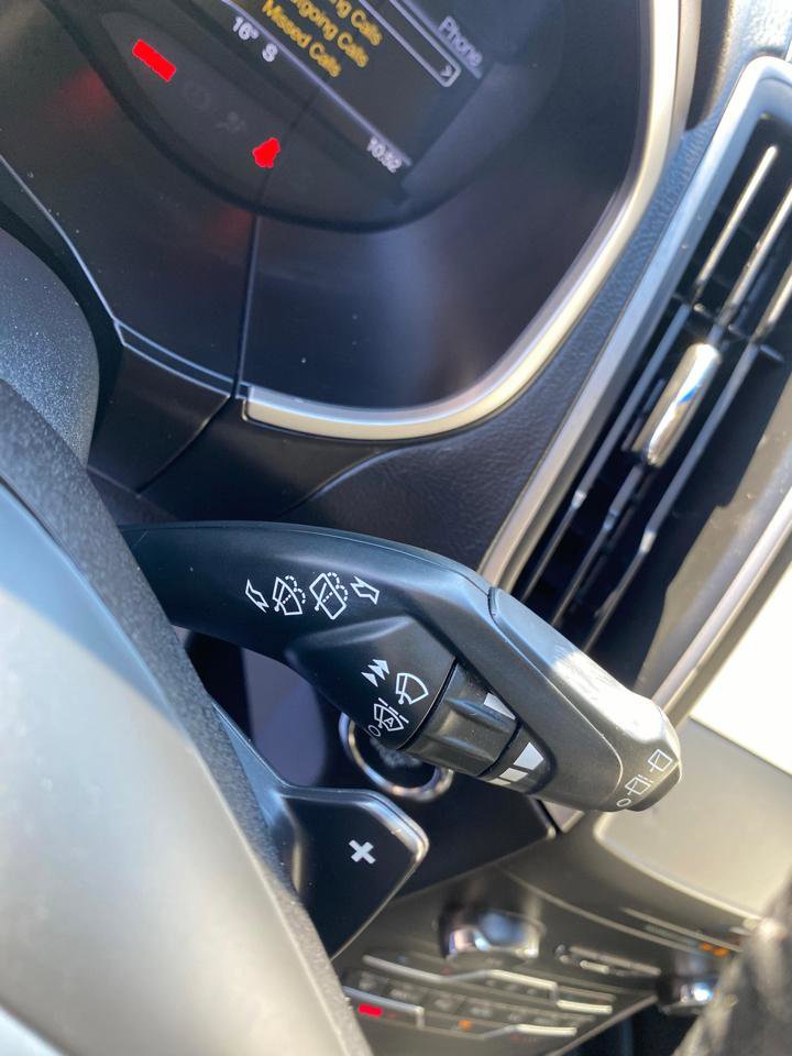 Used 2019 Ford Edge SEL image 19